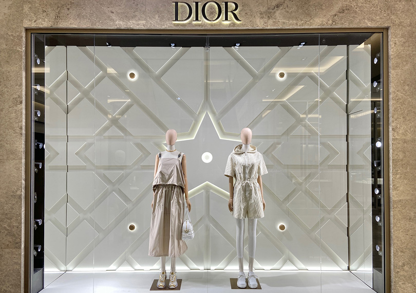 Dior Window Displays & Design—Central Station Toronto