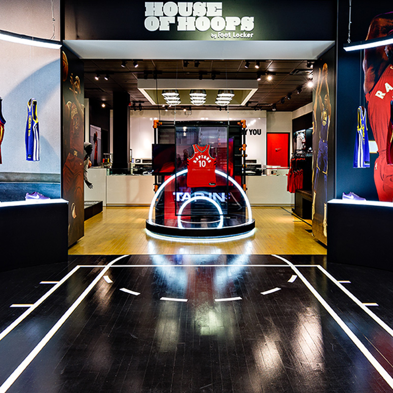 Upscale Visual Merchandising Design for Canada Goose - Central Station